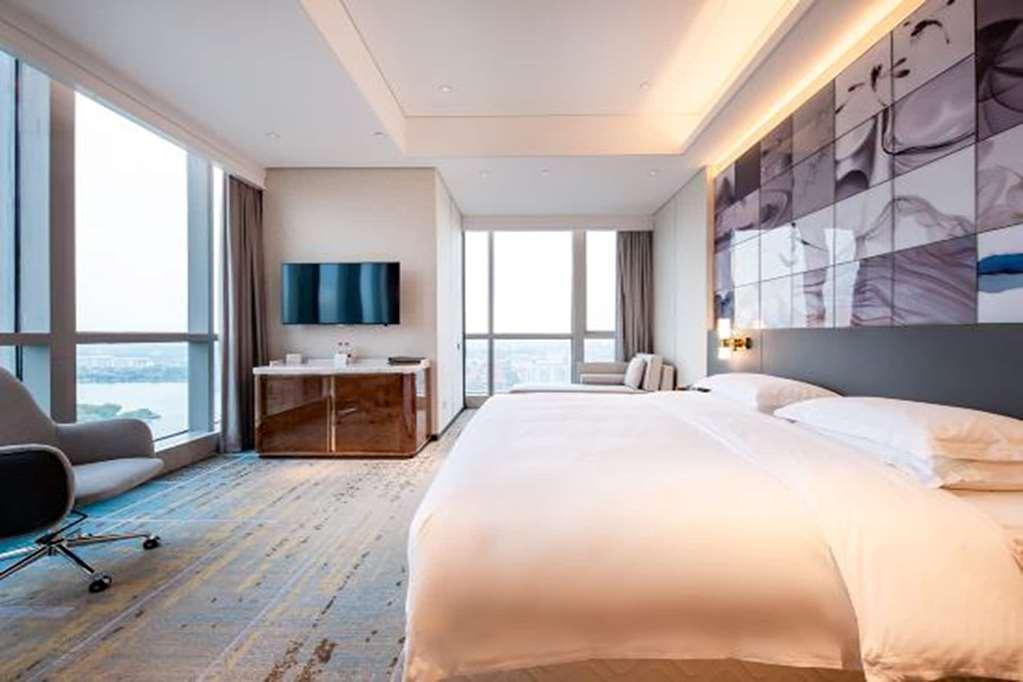 فندق Wyndham Grand Suzhou Fenhu Xinta الغرفة الصورة