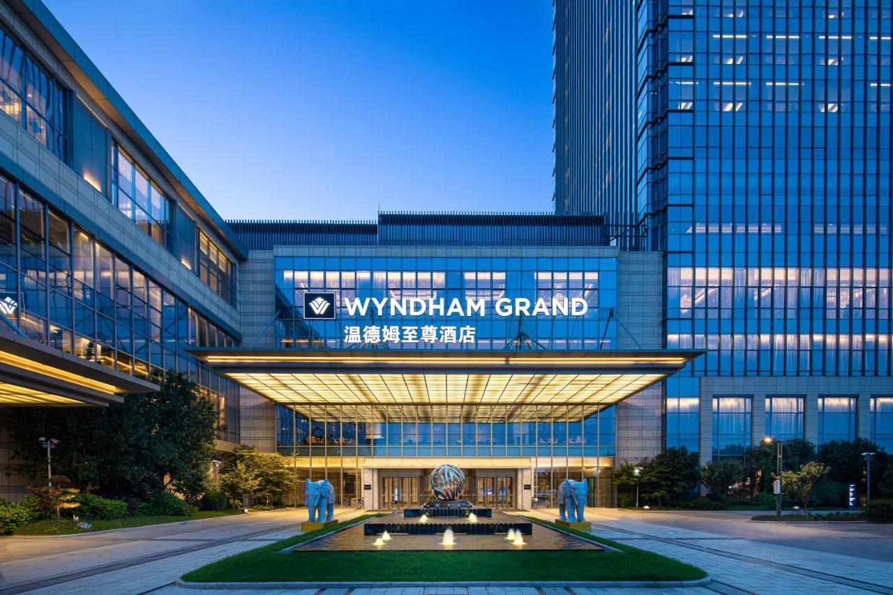 فندق Wyndham Grand Suzhou Fenhu Xinta المظهر الخارجي الصورة