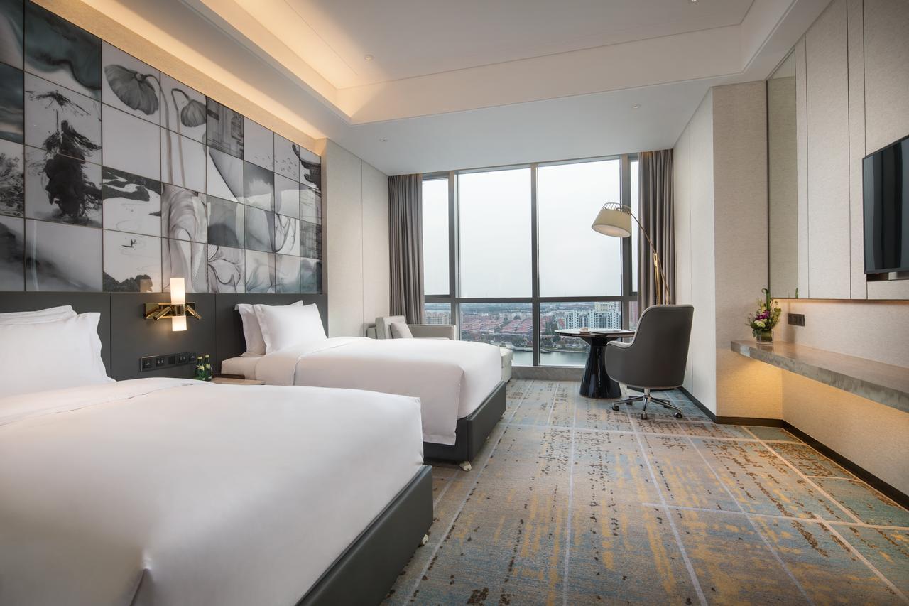 فندق Wyndham Grand Suzhou Fenhu Xinta المظهر الخارجي الصورة